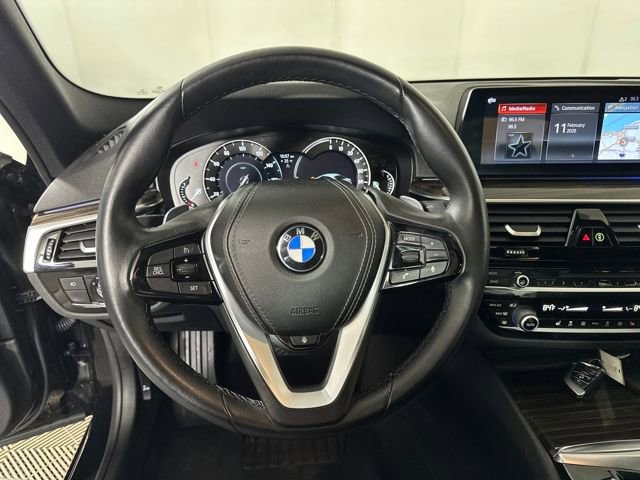 Used 2018 BMW 530e xDrive image 14