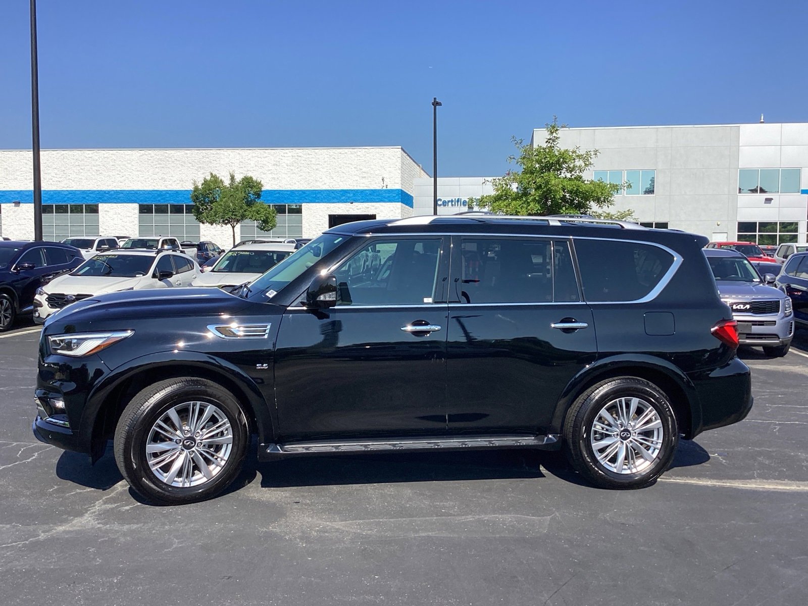 Used 2019 INFINITI QX80 Luxe w/ Proassist Package image 6