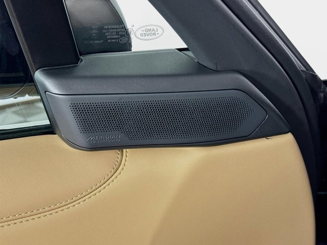 New 2026 Land Rover Range Rover SE image 21