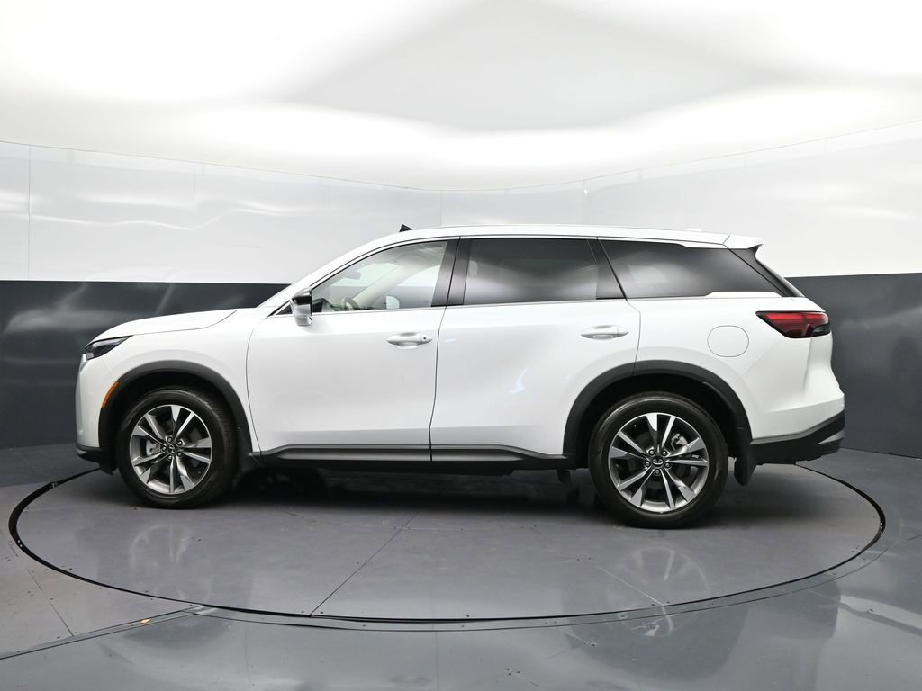 Used 2026 INFINITI QX60 Pure w/ Cargo Package FWD image 4