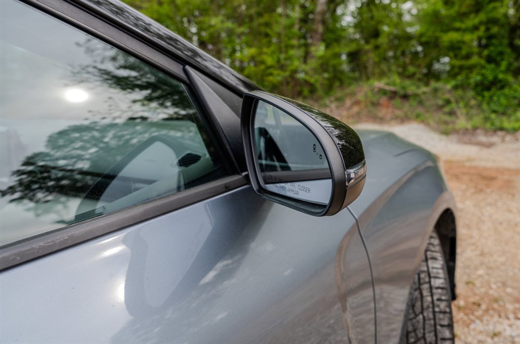 Used 2019 Hyundai Veloster Turbo Ultimate image 12