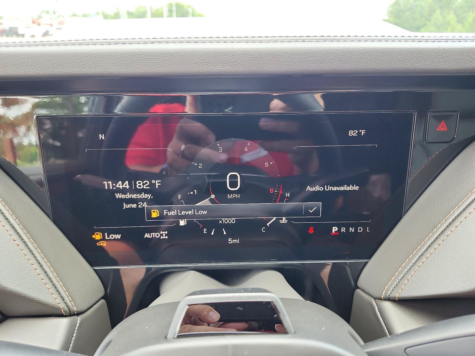 New 2026 GMC Yukon XL AT4 w/ AT4 Premium Plus Package AWD/4WD image 18