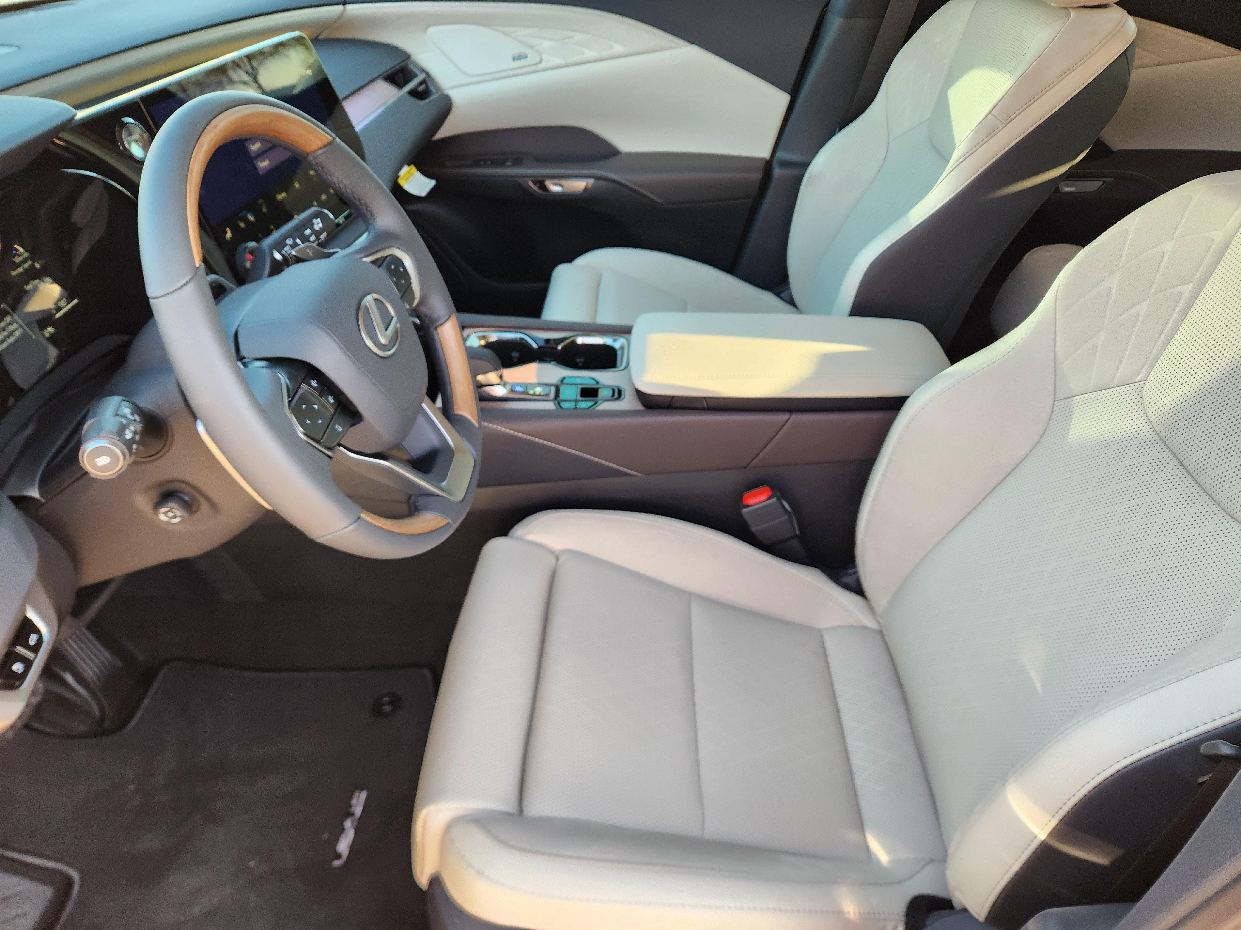 New 2026 Lexus RX 350 350h Luxury image 8