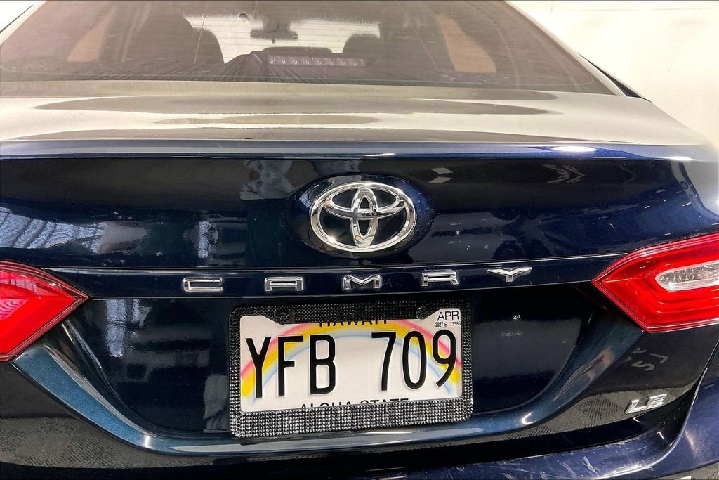 Used 2018 Toyota Camry LE FWD image 7