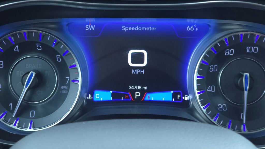Used 2019 Chrysler 300 Touring w/ Quick Order Package 2EF RWD image 29