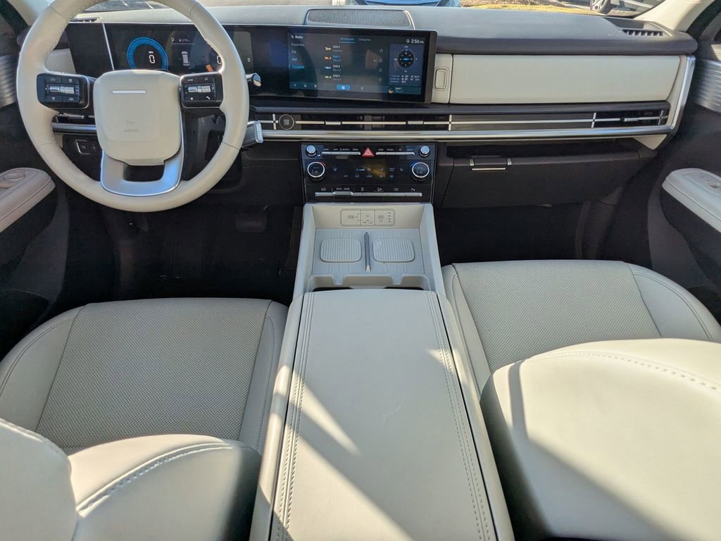 Certified 2025 Hyundai Santa Fe SEL image 16