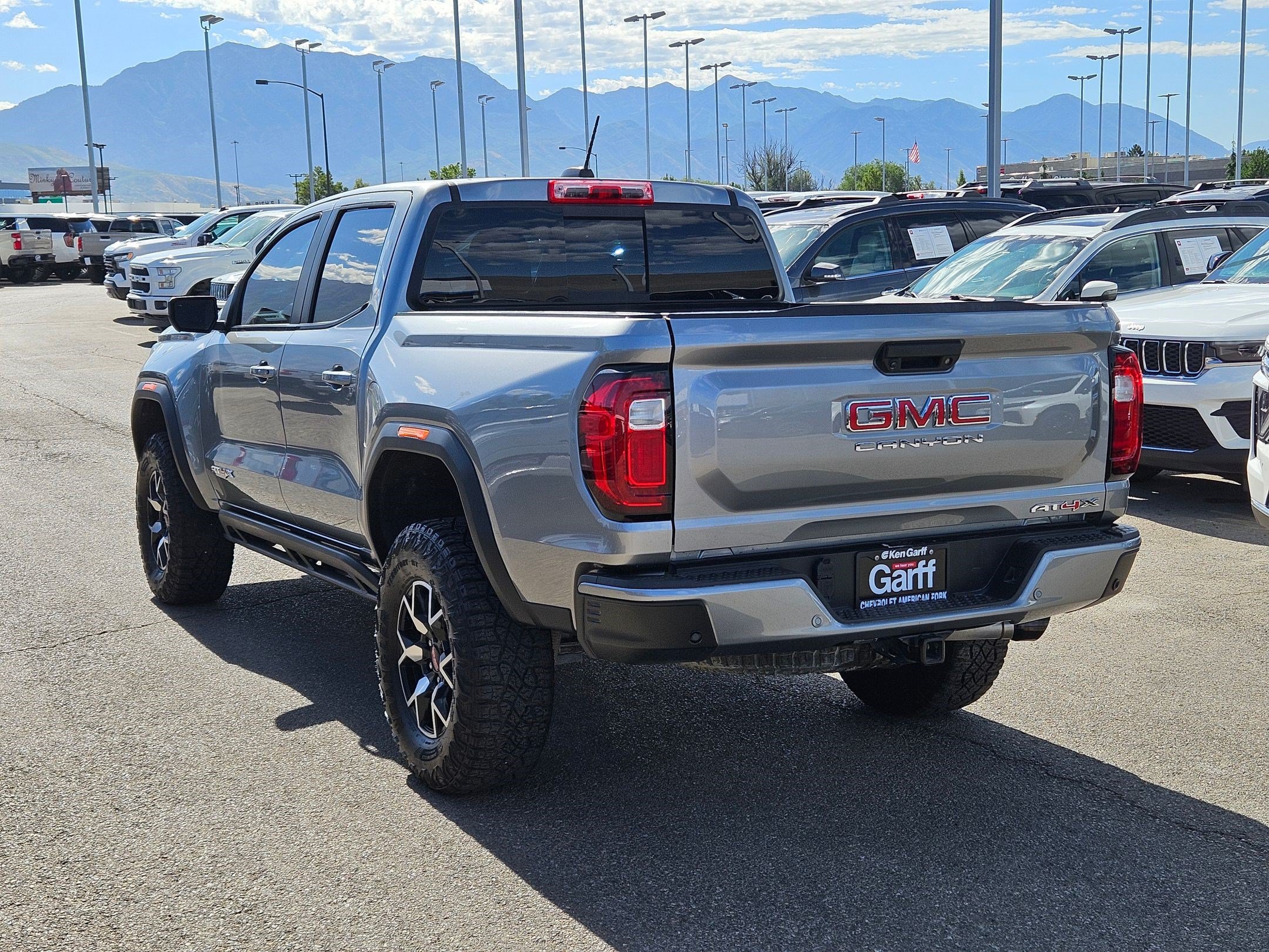 Used 2024 GMC Canyon AT4X AWD/4WD image 5