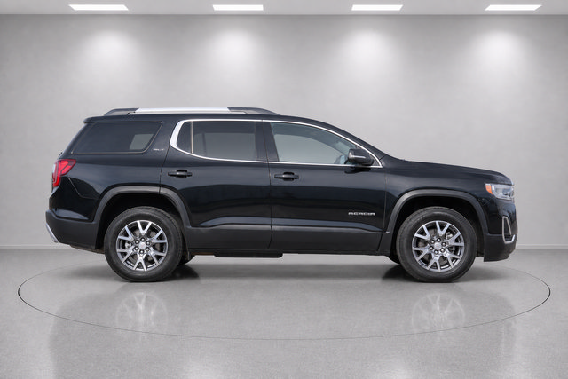 Used 2023 GMC Acadia SLT FWD image 2