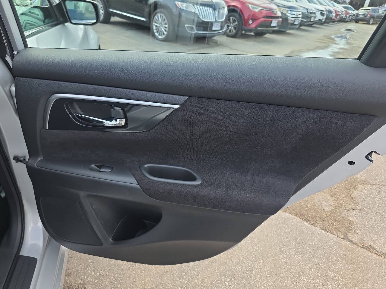 Used 2013 Nissan Altima 2.5 S FWD image 24