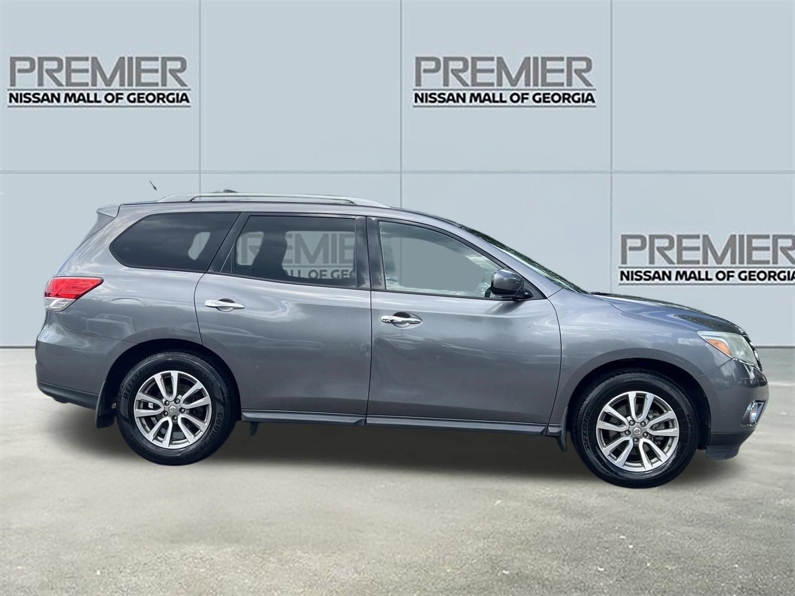 Used 2016 Nissan Pathfinder SV FWD image 26