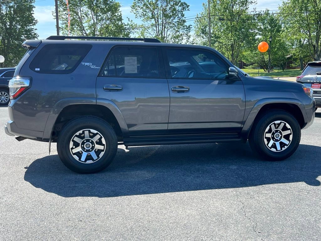Used 2021 Toyota 4Runner TRD Off-Road Premium AWD/4WD image 9