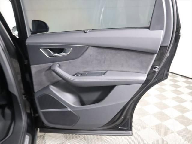 New 2025 Audi SQ7 Prestige image 26