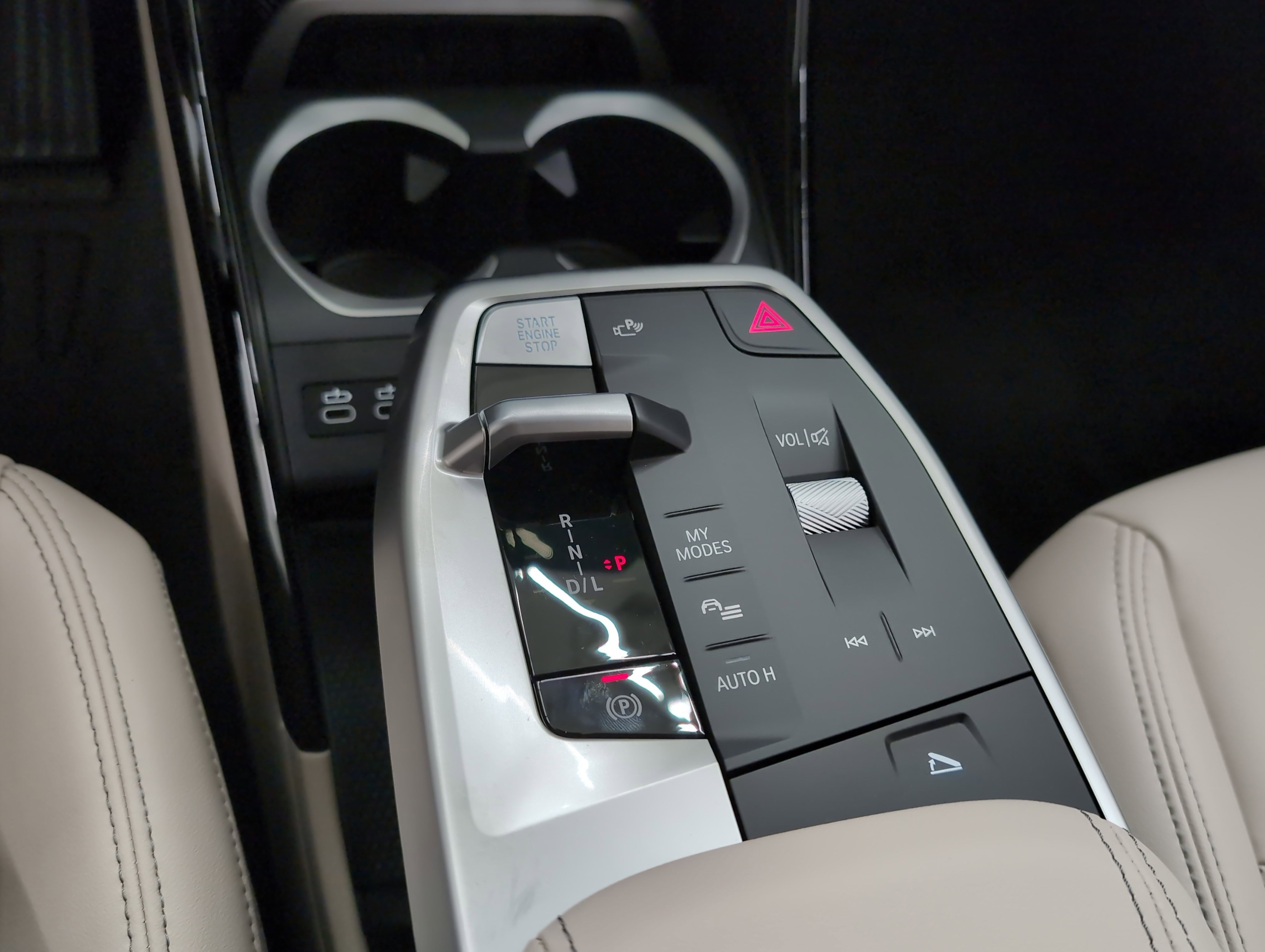 New 2025 BMW X1 xDrive28i w/ Convenience Package image 18