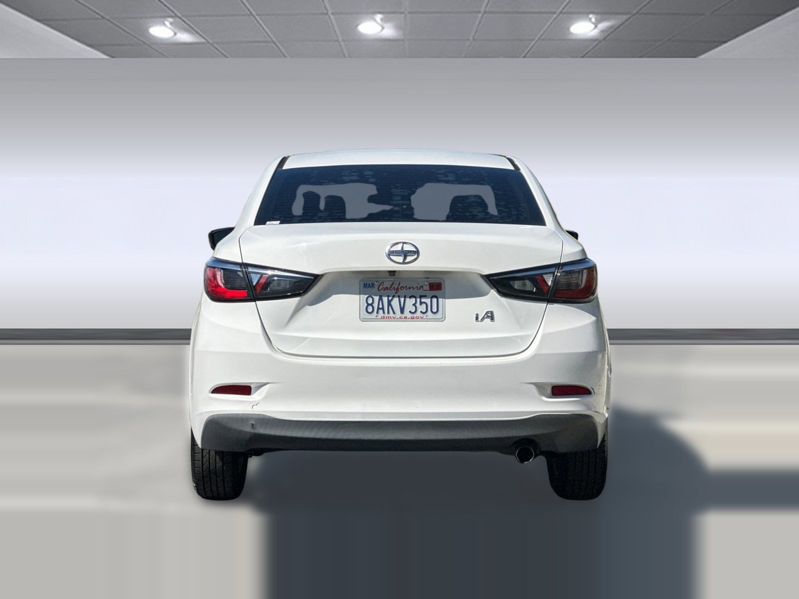 Used 2016 Scion iA 4dr Sdn Auto (Natl) image 10