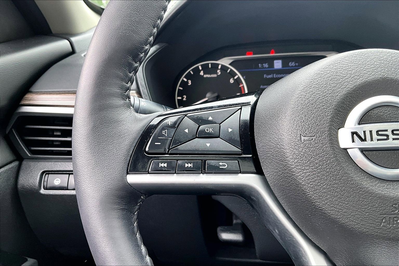 Used 2021 Nissan Altima 2.5 SL AWD/4WD image 11