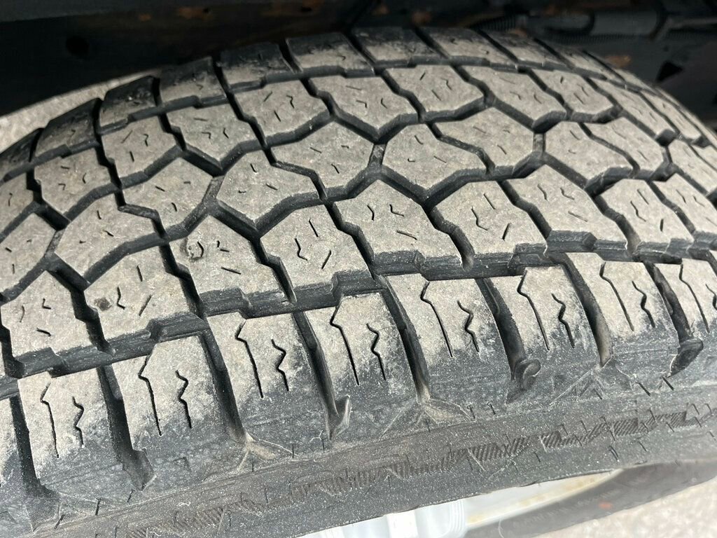 Used 2019 GMC Savana 2500 Extended image 25