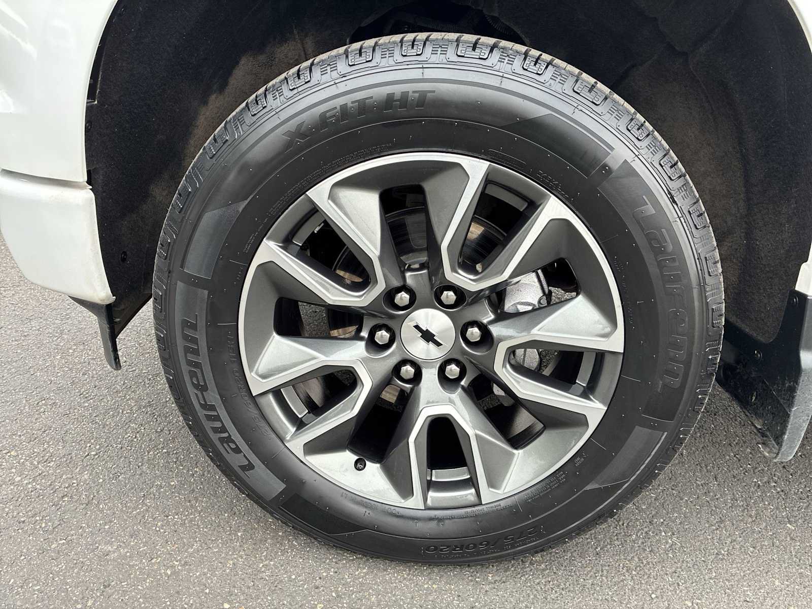 Used 2023 Chevrolet Silverado 1500 RST AWD/4WD image 17