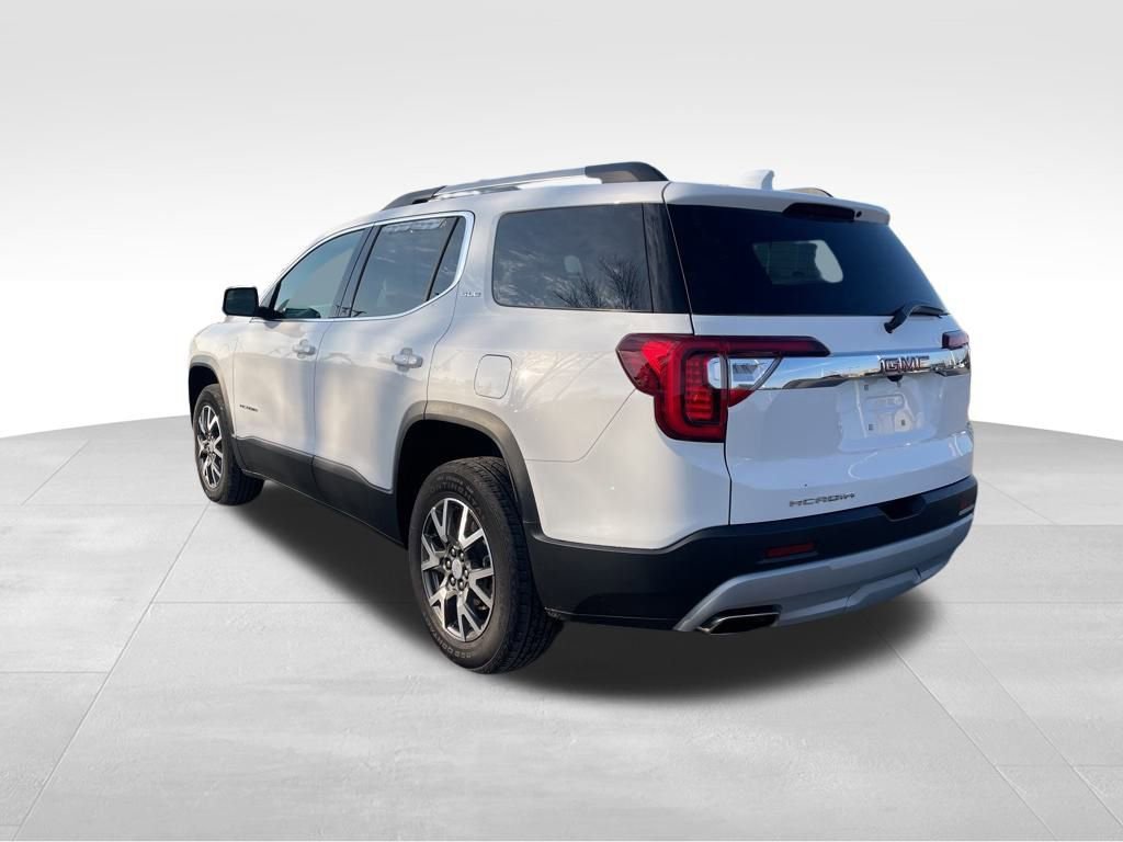 Used 2023 GMC Acadia SLE w/ Driver Convenience Package image 3