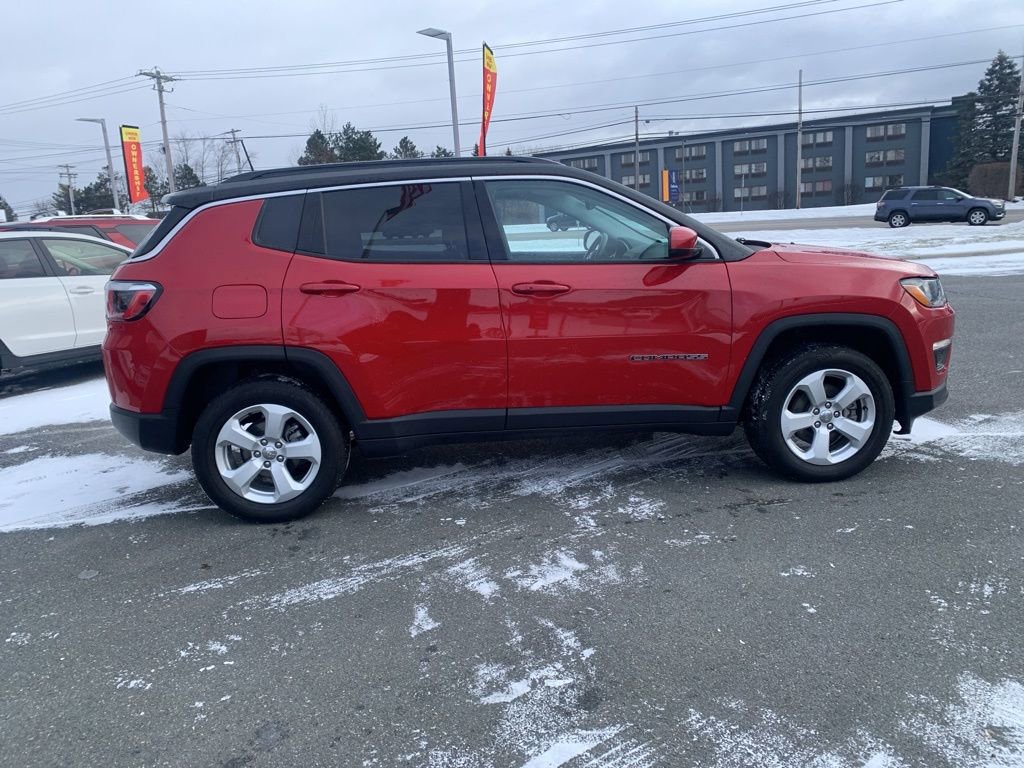Used 2018 Jeep Compass Latitude w/ Popular Equipment Group image 6