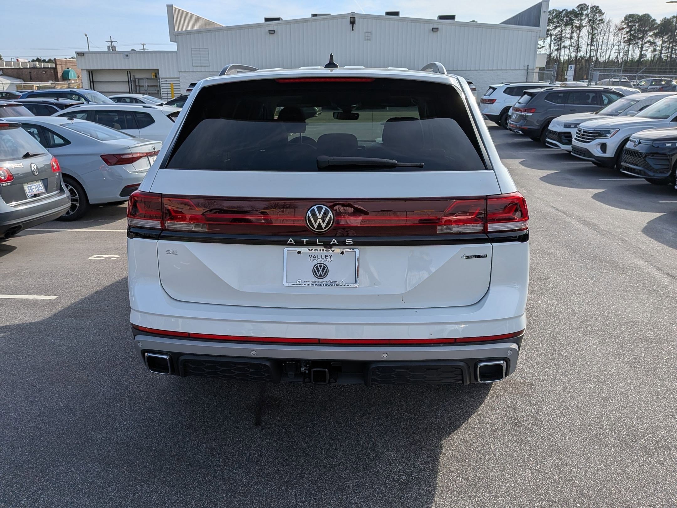 New 2026 Volkswagen Atlas Peak Edition AWD/4WD image 4