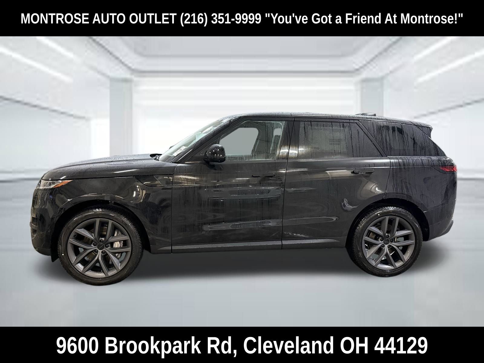 New 2026 Land Rover Range Rover Sport SE AWD/4WD image 2
