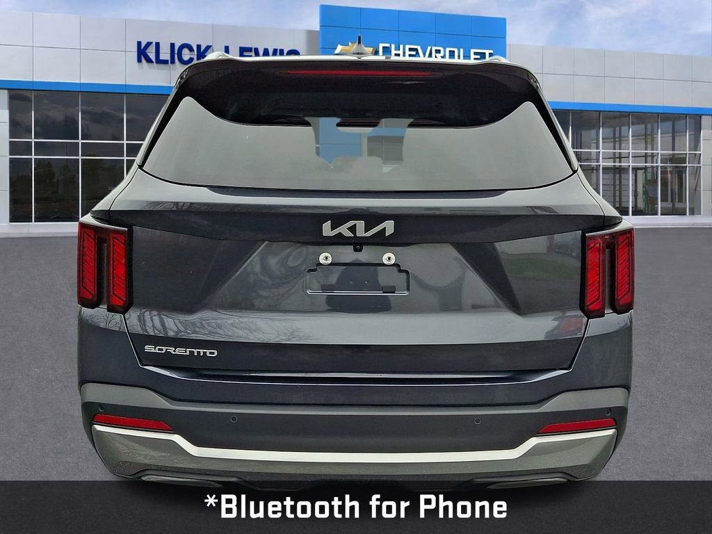 Used 2024 Kia Sorento S image 7