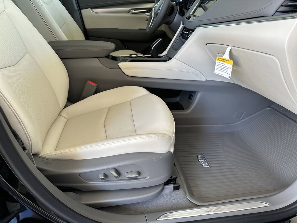 New 2026 Cadillac XT5 Premium Luxury w/ Driver Assist Package FWD image 40