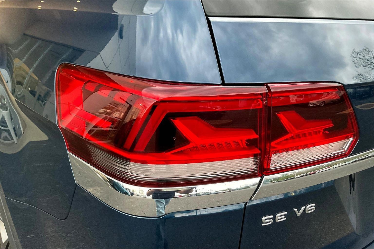 Used 2021 Volkswagen Atlas SE image 23