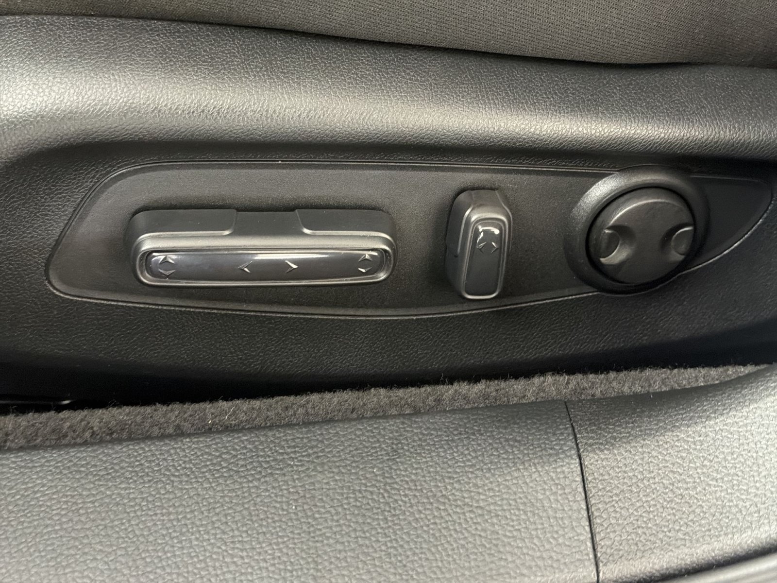 Used 2025 Honda Accord SE image 14