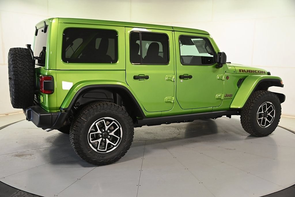 New 2025 Jeep Wrangler Unlimited Rubicon w/ Convenience Group AWD/4WD image 6