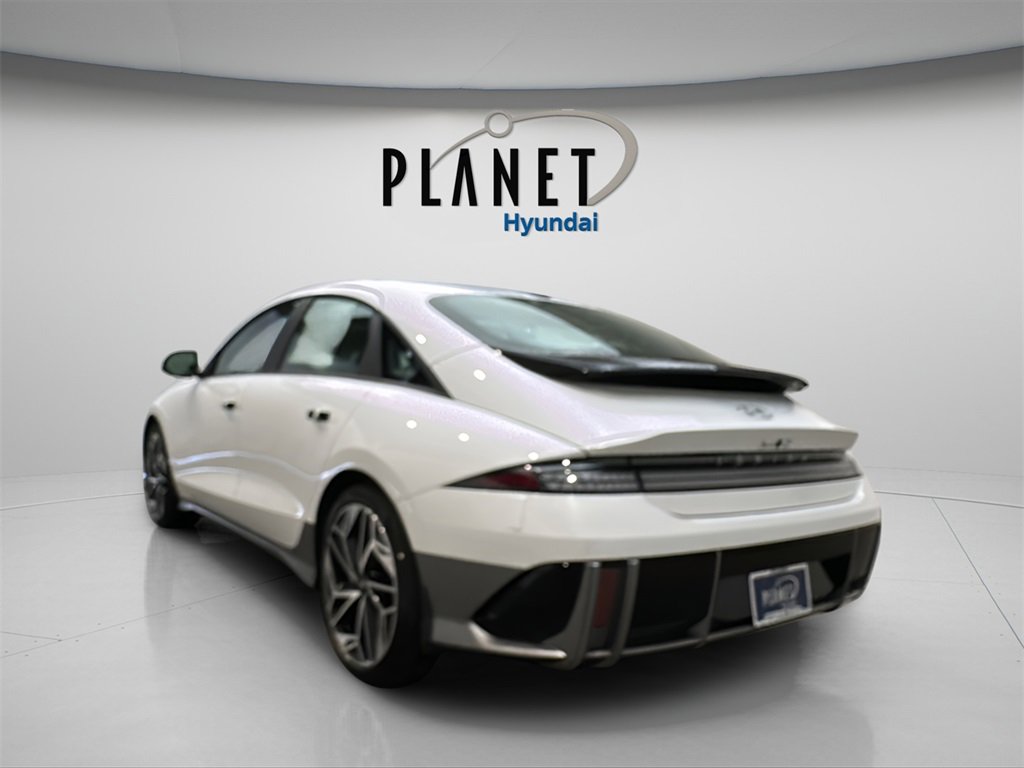 New 2025 Hyundai Ioniq 6 SEL image 6