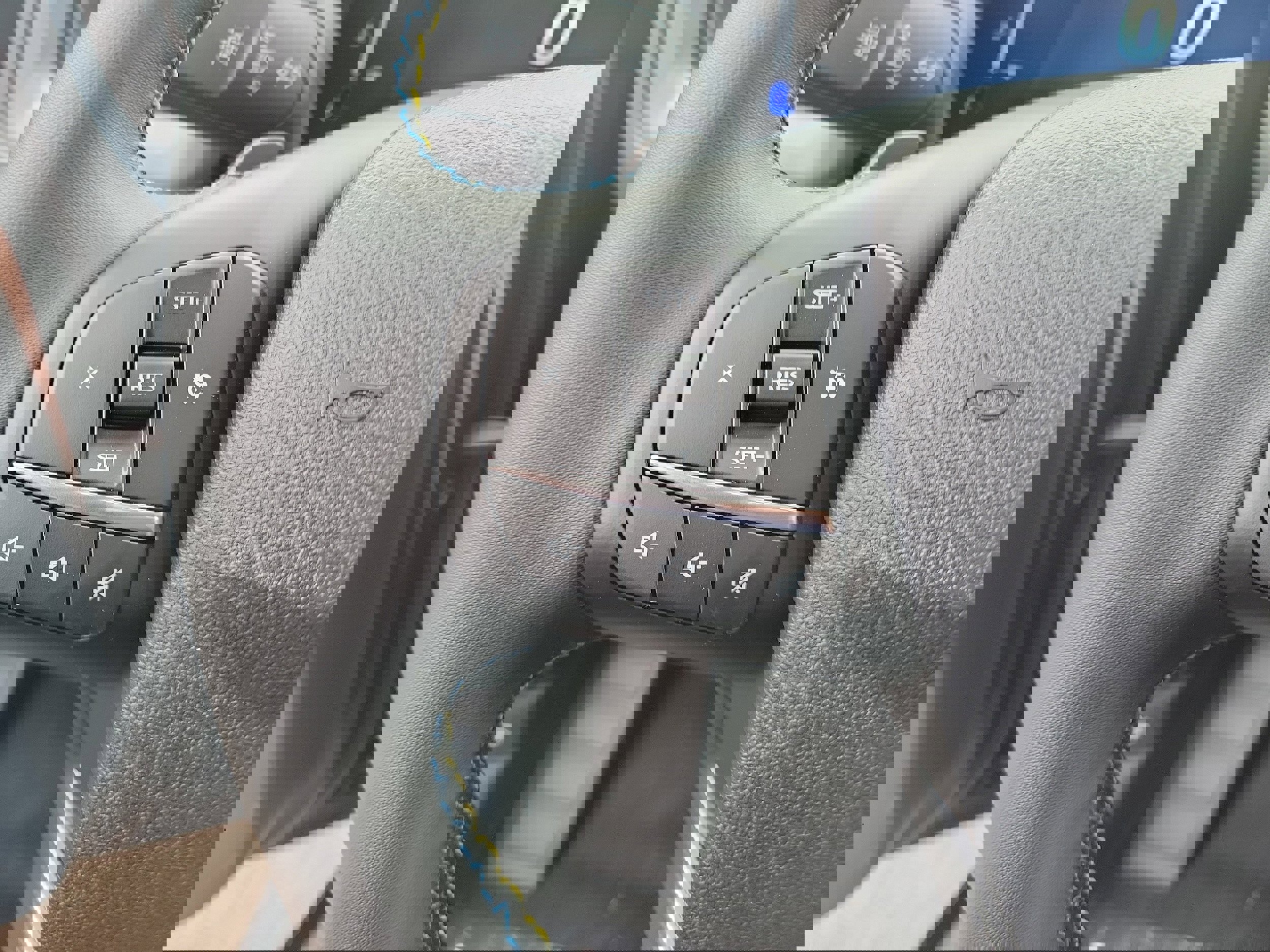 New 2025 Ford Maverick Lobo image 24