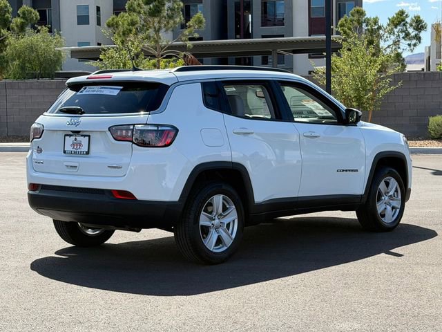 Used 2022 Jeep Compass Latitude w/ Convenience Group AWD/4WD image 6