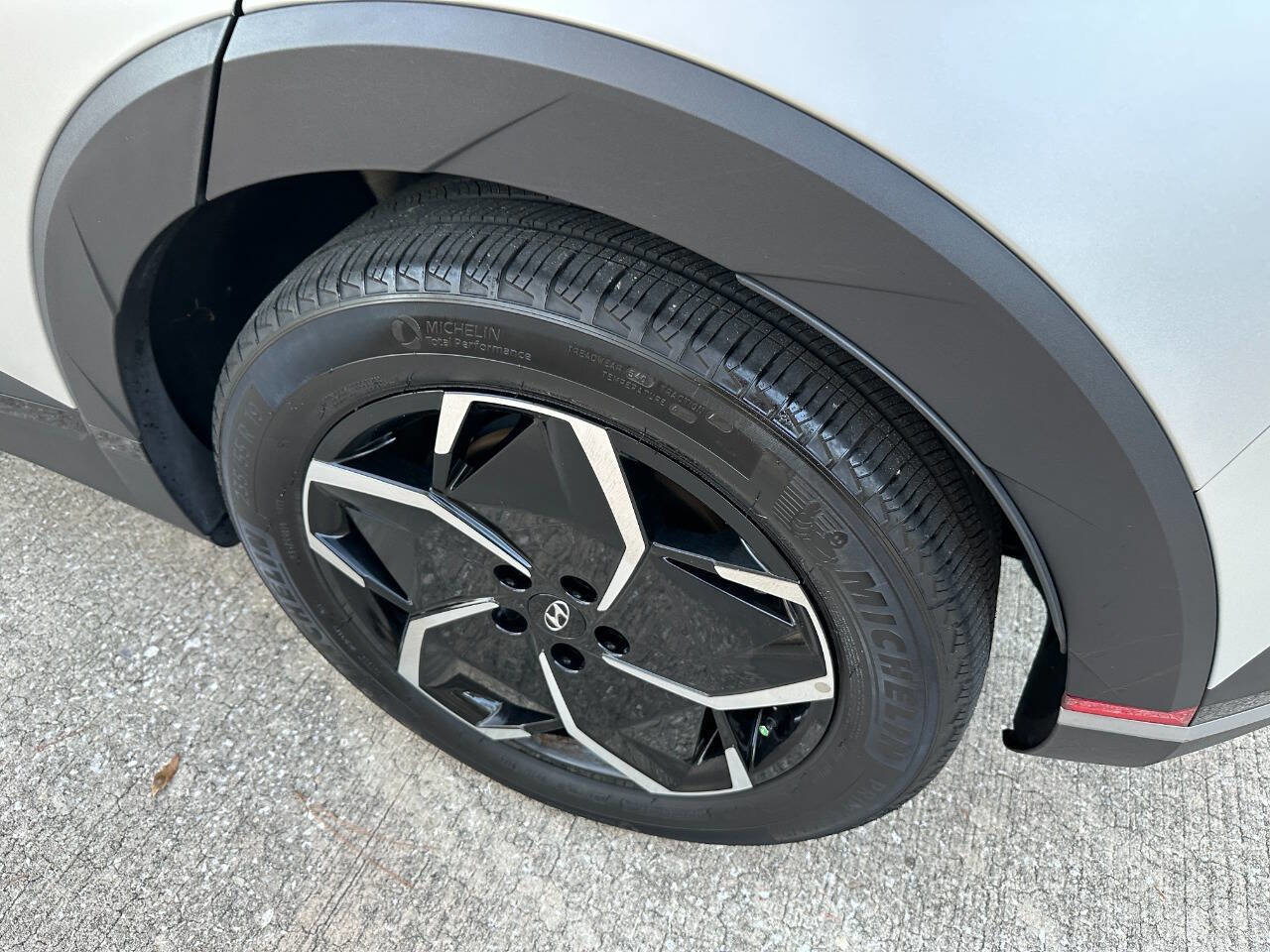 Used 2023 Hyundai Ioniq 5 SEL w/ Cargo Package image 27