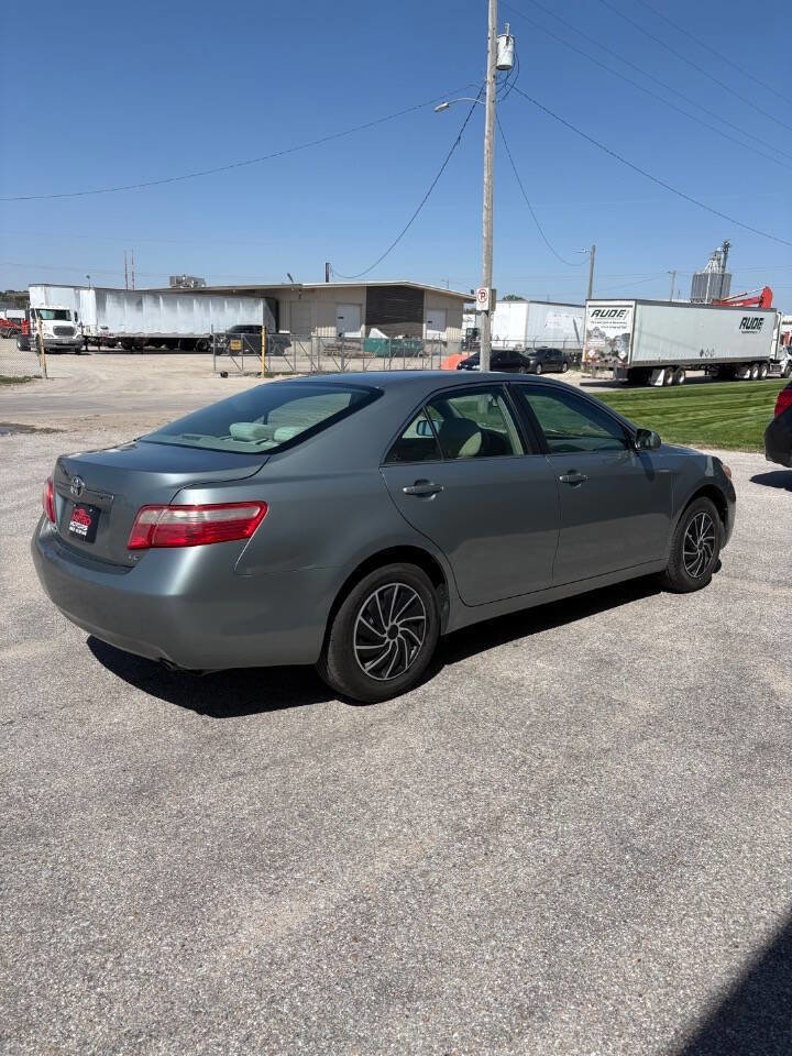 Used 2008 Toyota Camry LE FWD image 5