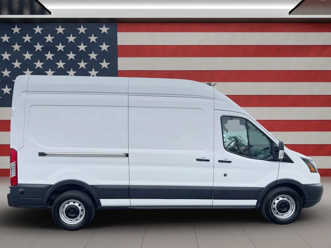 Used 2018 Ford Transit 350 148 High Roof image 2