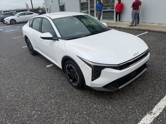 Used 2025 Kia K4 EX FWD image 2