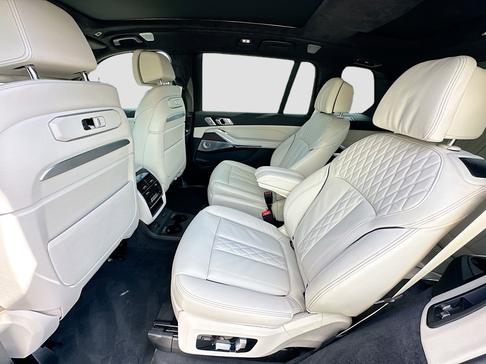 New 2026 BMW X7 M60i image 22