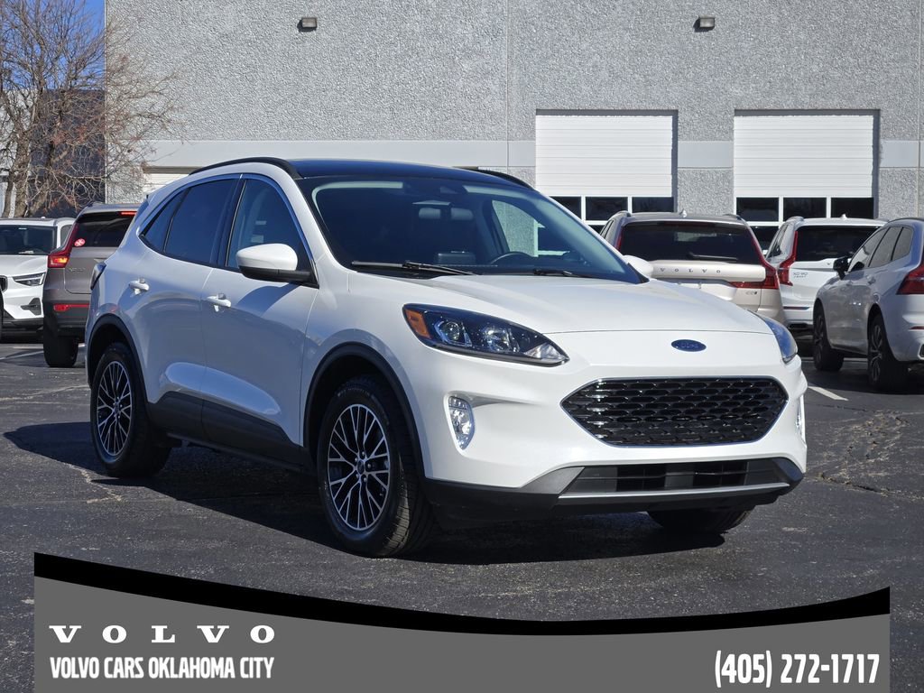 Used 2022 Ford Escape SEL video 2