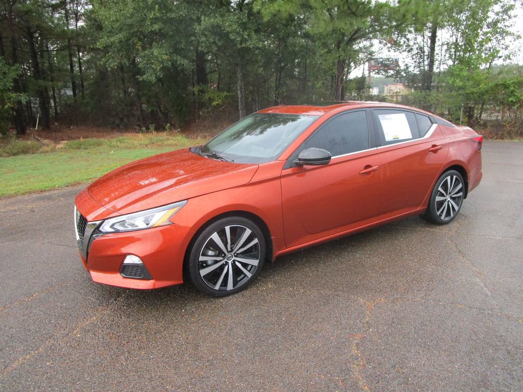 Used 2021 Nissan Altima 2.5 SR w/ SR Premium Package