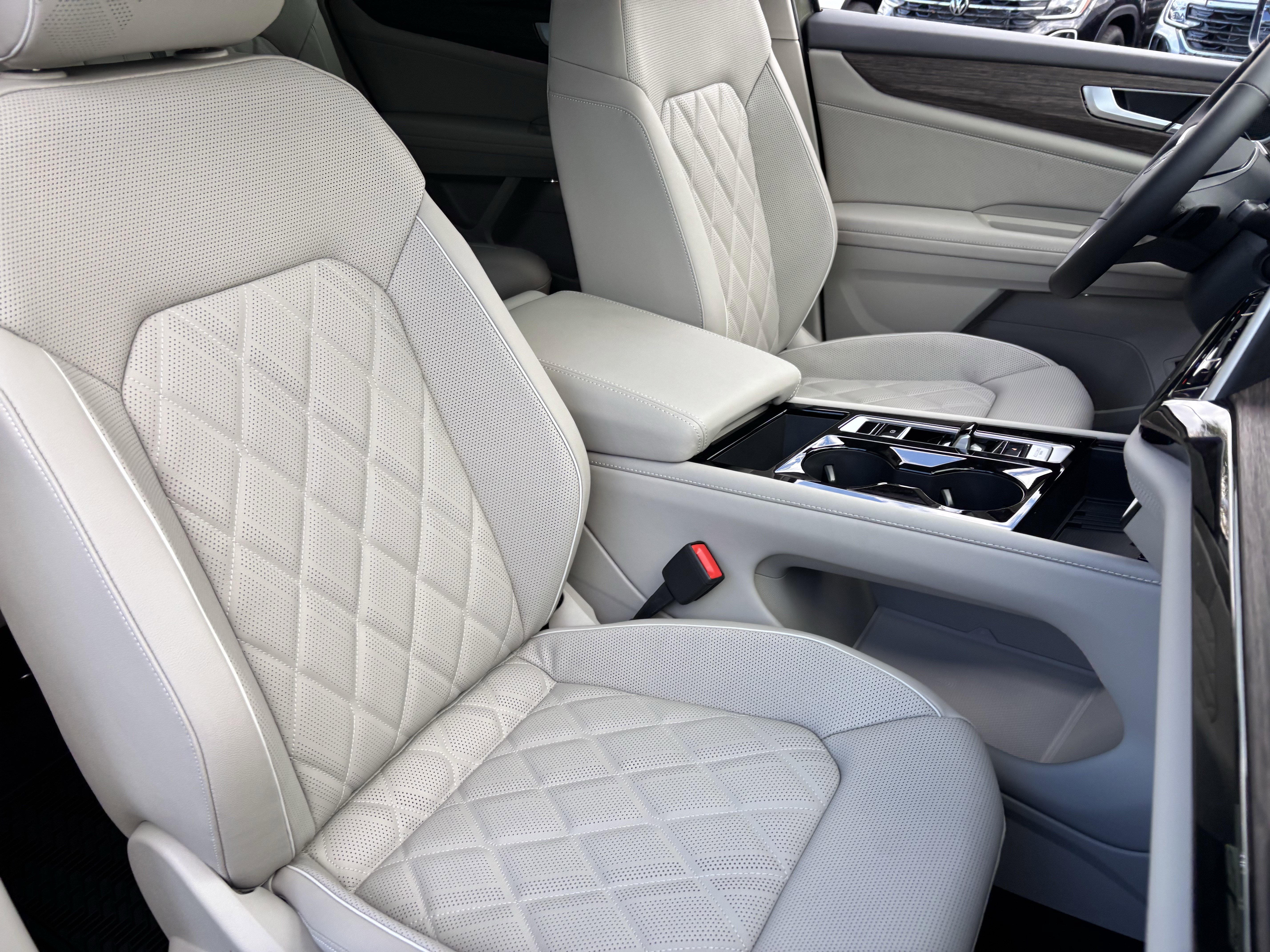 New 2026 Volkswagen Atlas SEL Premium R-Line image 7