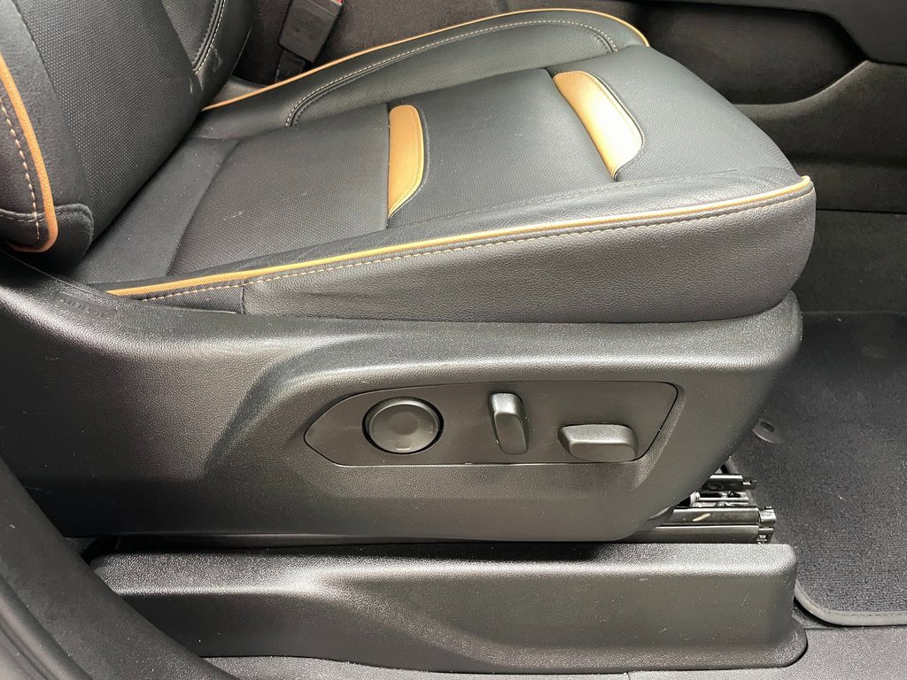 Used 2023 GMC Yukon XL AT4 w/ Max Trailering Package image 14