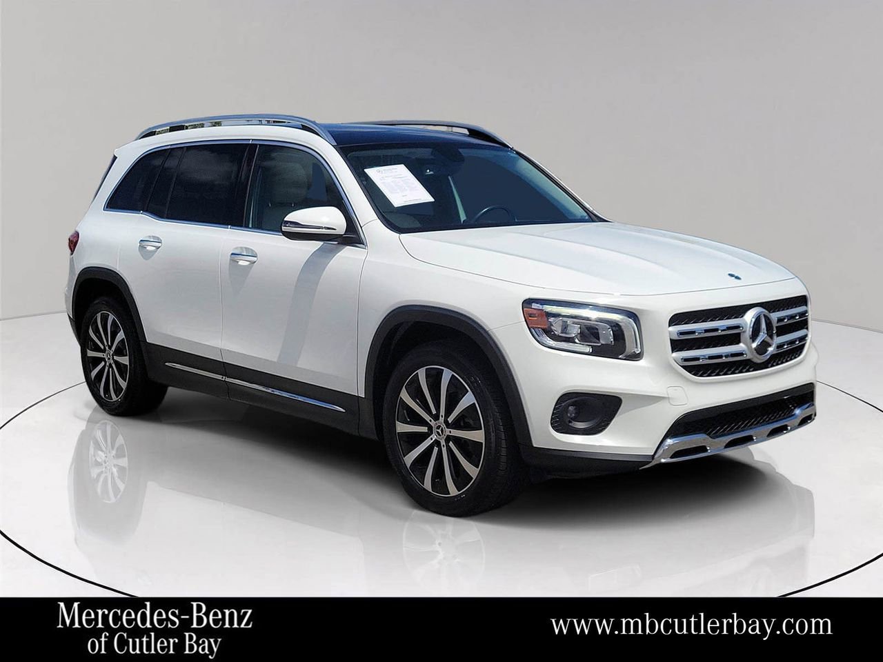 Certified 2022 Mercedes-Benz GLB 250 image 1