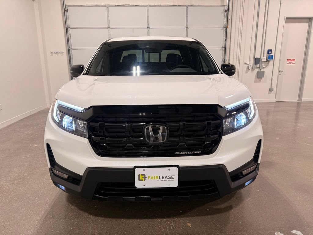 Used 2025 Honda Ridgeline Black Edition image 2