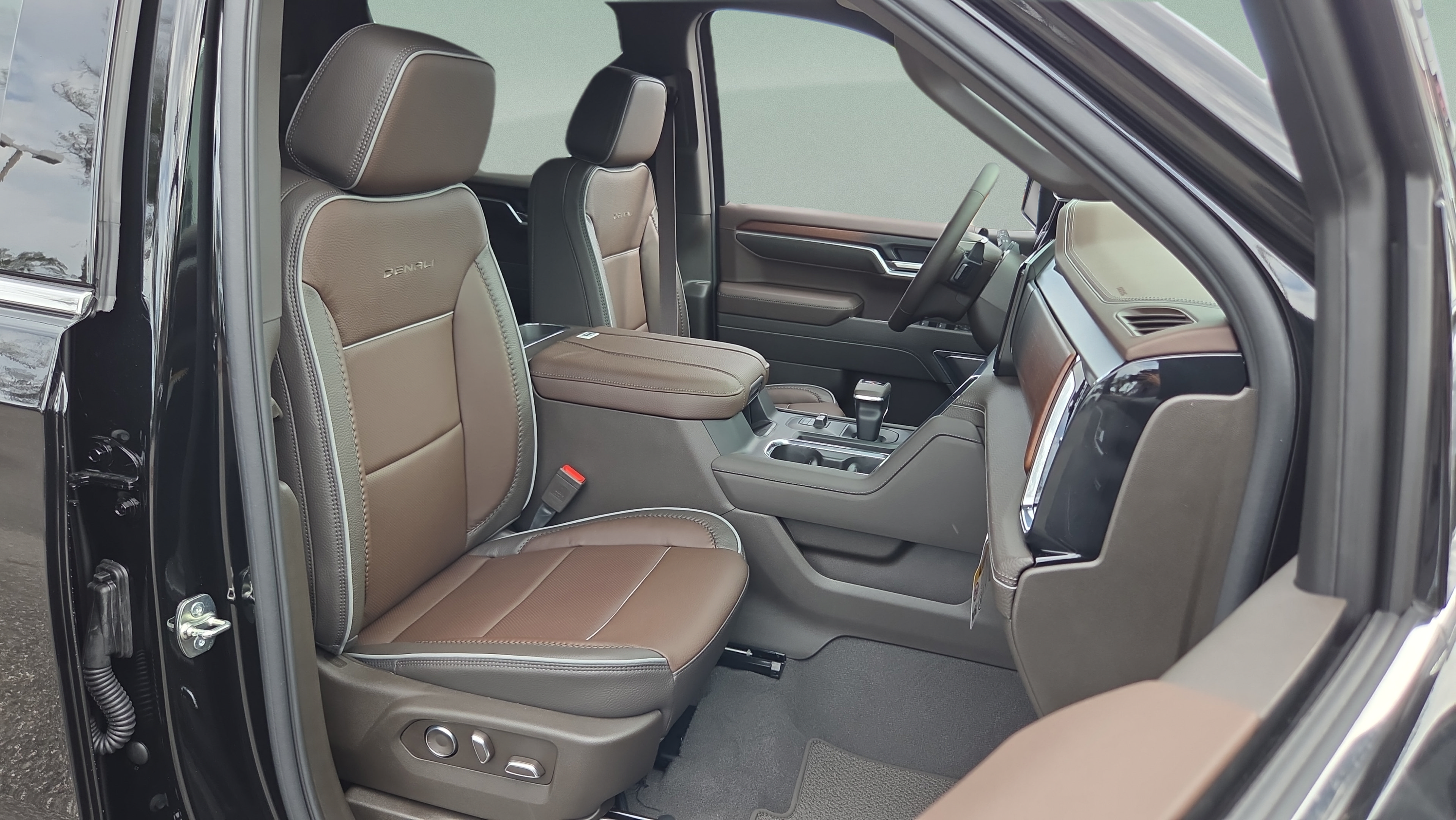 New 2026 GMC Sierra 1500 Denali AWD/4WD image 15