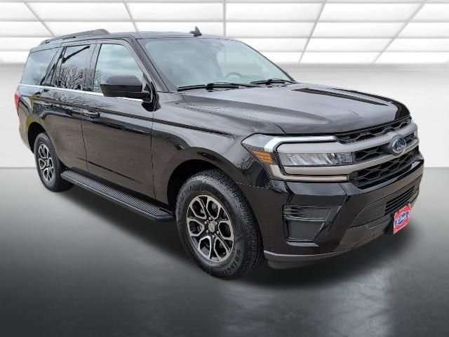Used 2024 Ford Expedition XLT