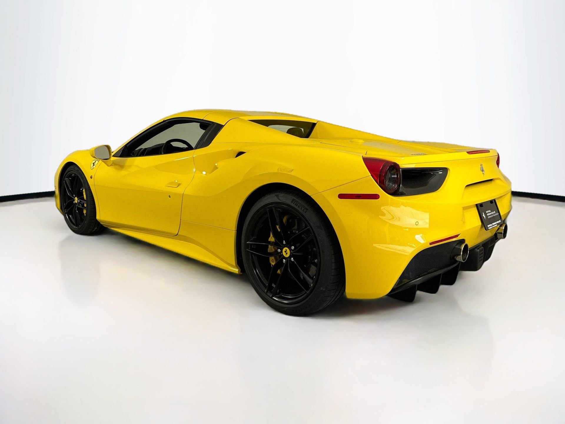 Certified 2018 Ferrari 488 Spider RWD image 5