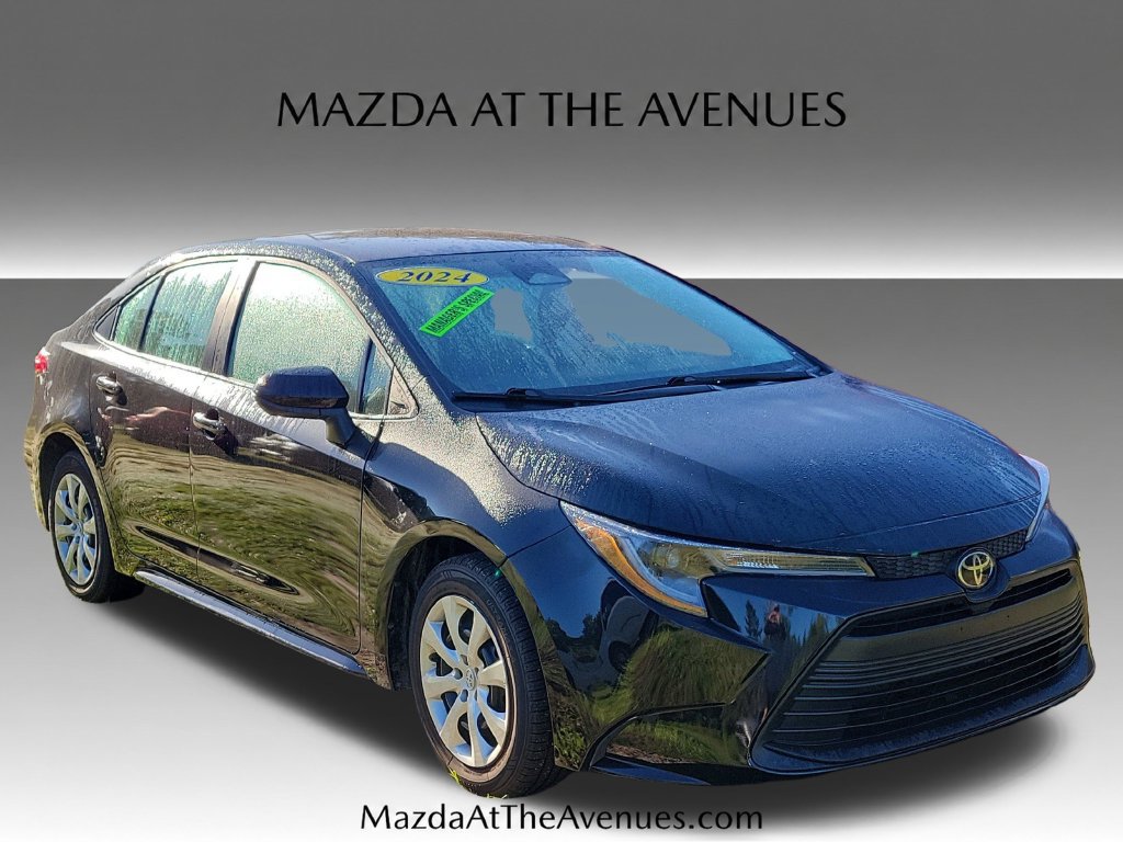 Used 2024 Toyota Corolla LE FWD image 9