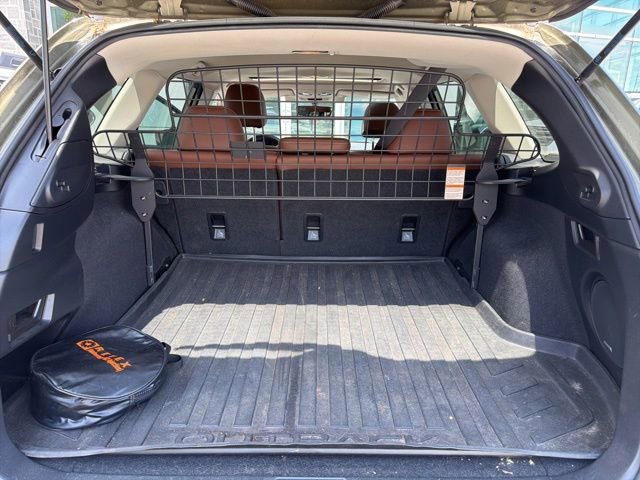Used 2017 Subaru Outback 3.6R Touring AWD/4WD image 19