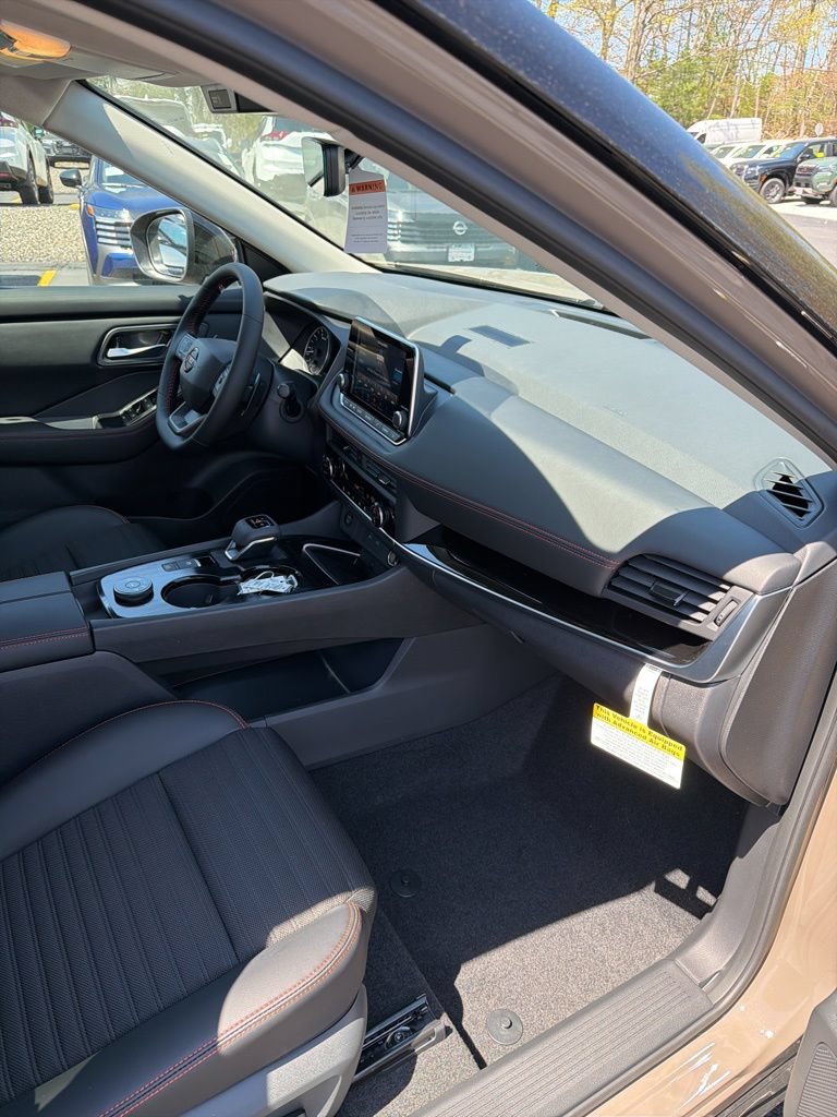 New 2026 Nissan Rogue SV w/ Rock Creek Premium Package AWD/4WD image 31